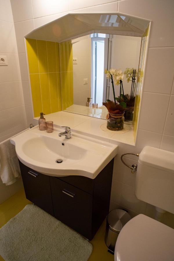 Olive Tree Apartments Umag Bagian luar foto