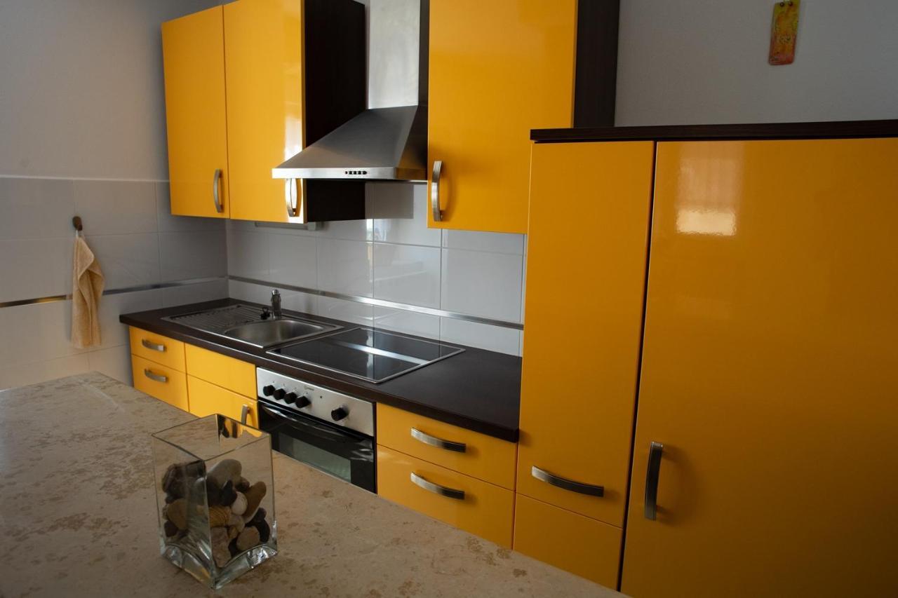 Olive Tree Apartments Umag Bagian luar foto