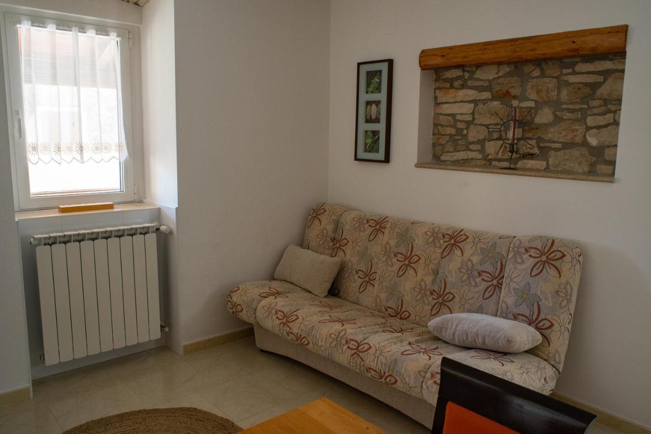 Olive Tree Apartments Umag Bagian luar foto